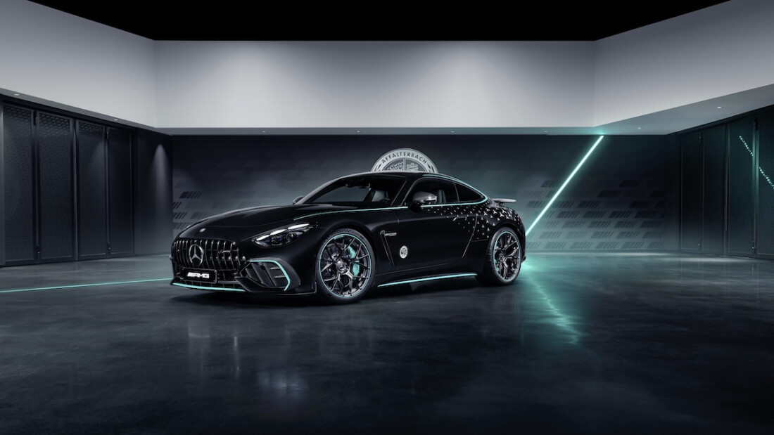 Mercedes-AMG-GT-63-PRO-4MATIC+-Coupé-Motorsport-Collectors-Edition-(1).jpg