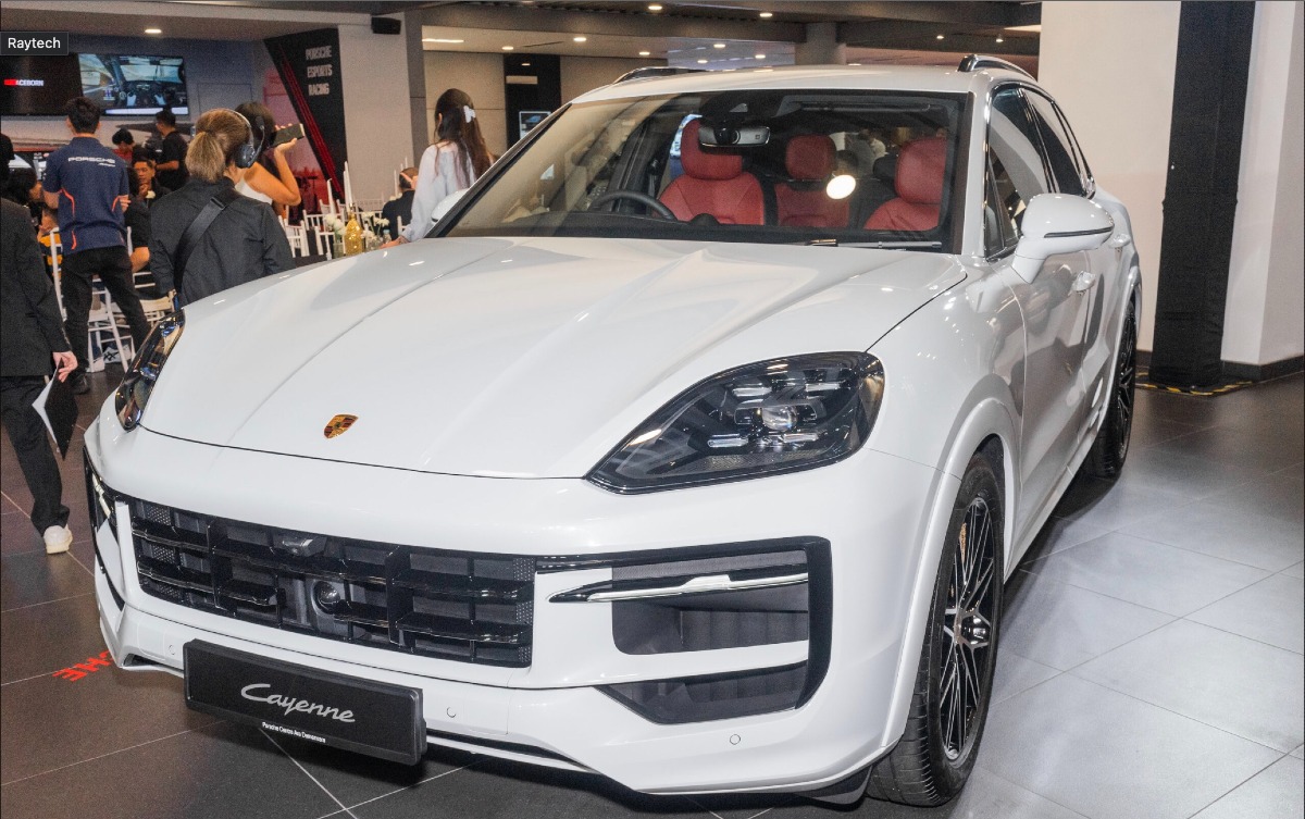 Porsche Cayenne E-Hybrid 1