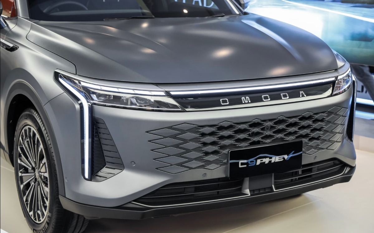 Omoda C9 PHEV 4