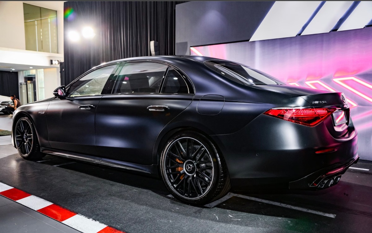 Mercedes-AMG S 63 E Performance 3