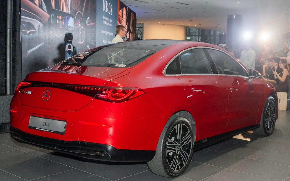 Mercedes-Benz CLA 200 3
