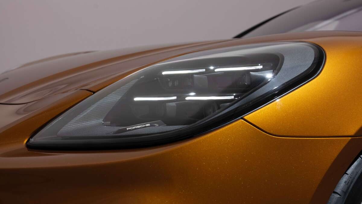 Porsche Panamera S E-Hybrid 2