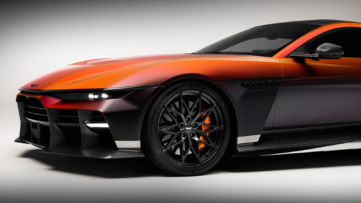 Aston Martin Valen 2