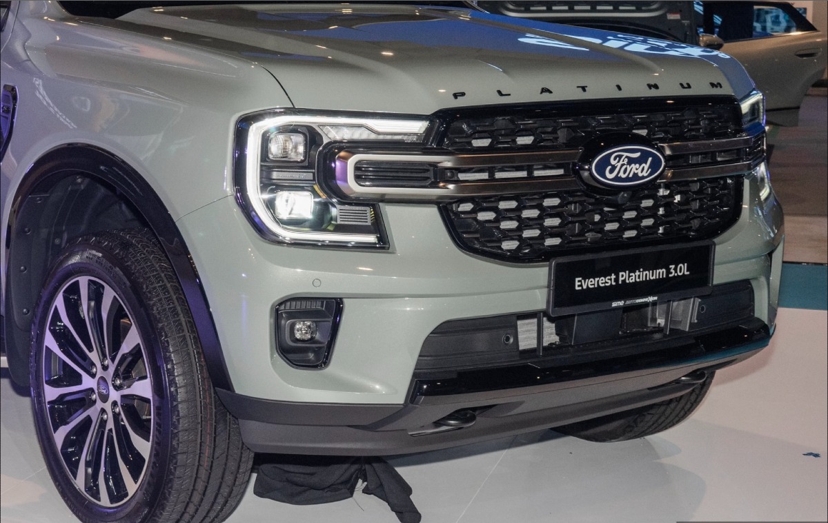 Ford Everest Platinum 4