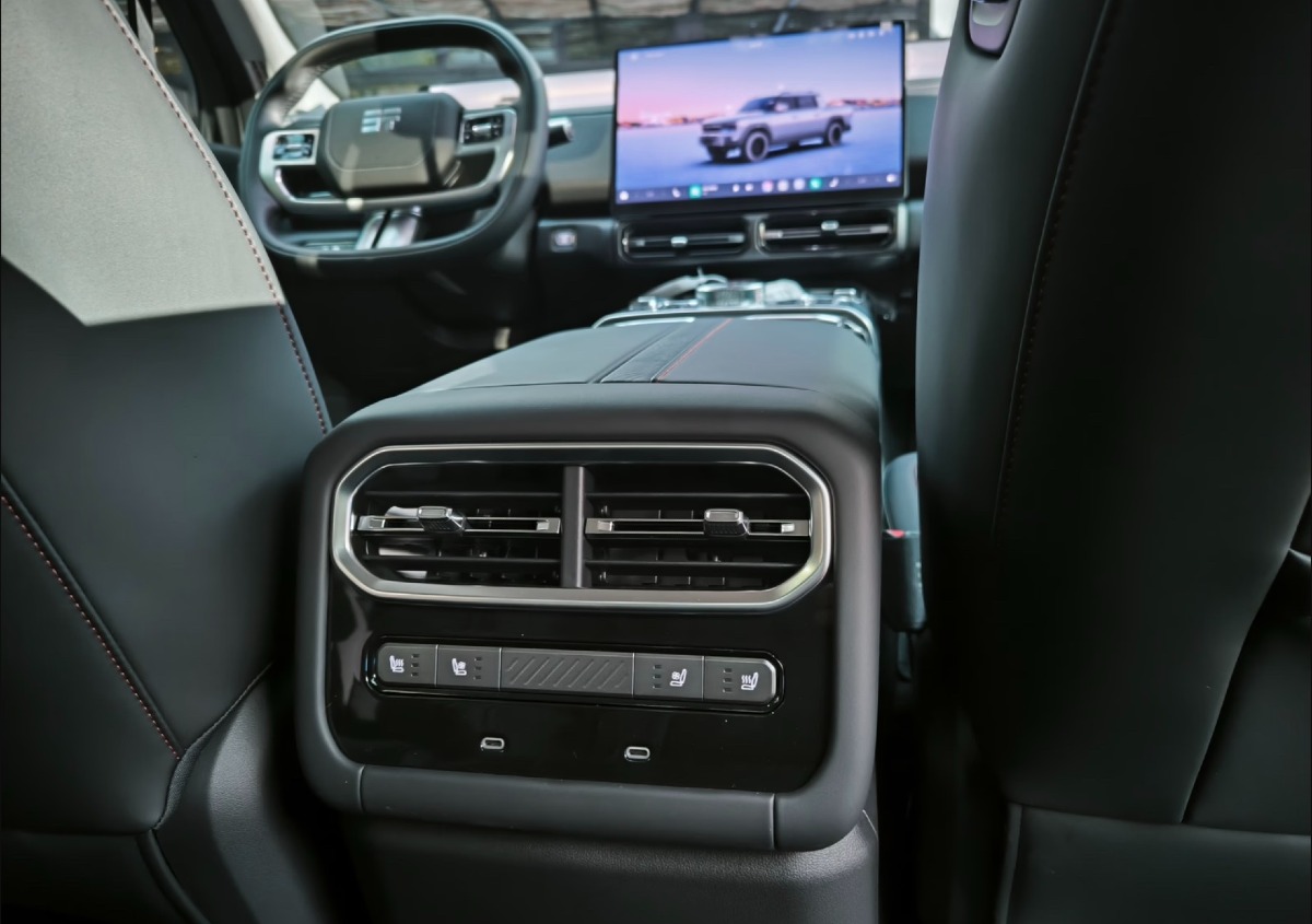 Jetour F700 PHEV