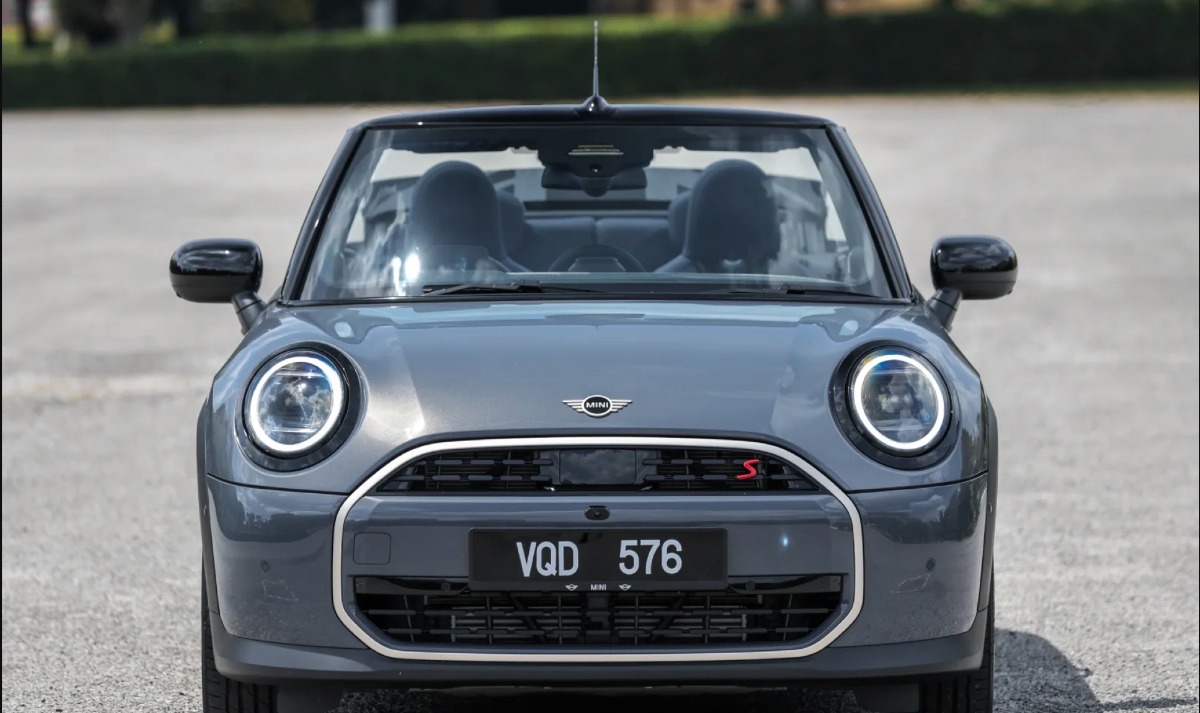 MINI Convertible 2