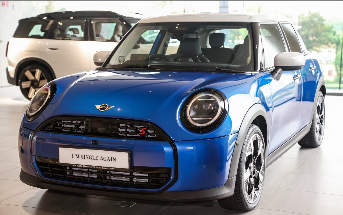 MINI 5 Door 2