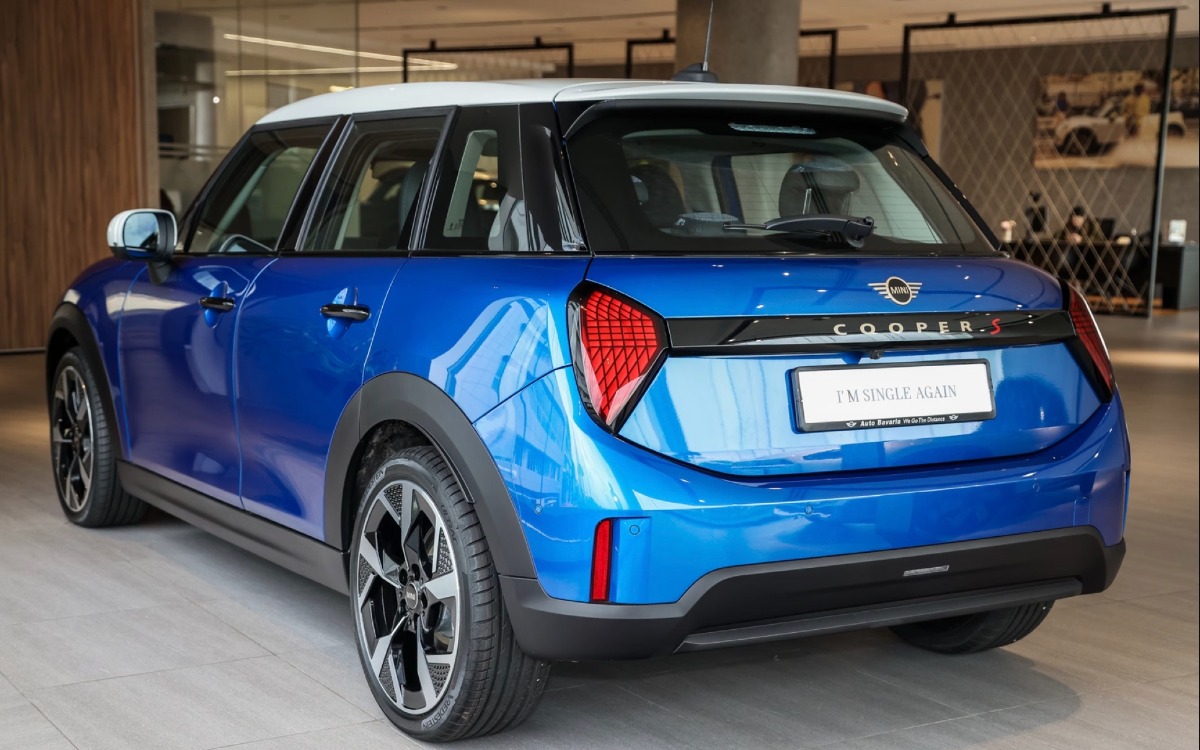 MINI 5 Door 3