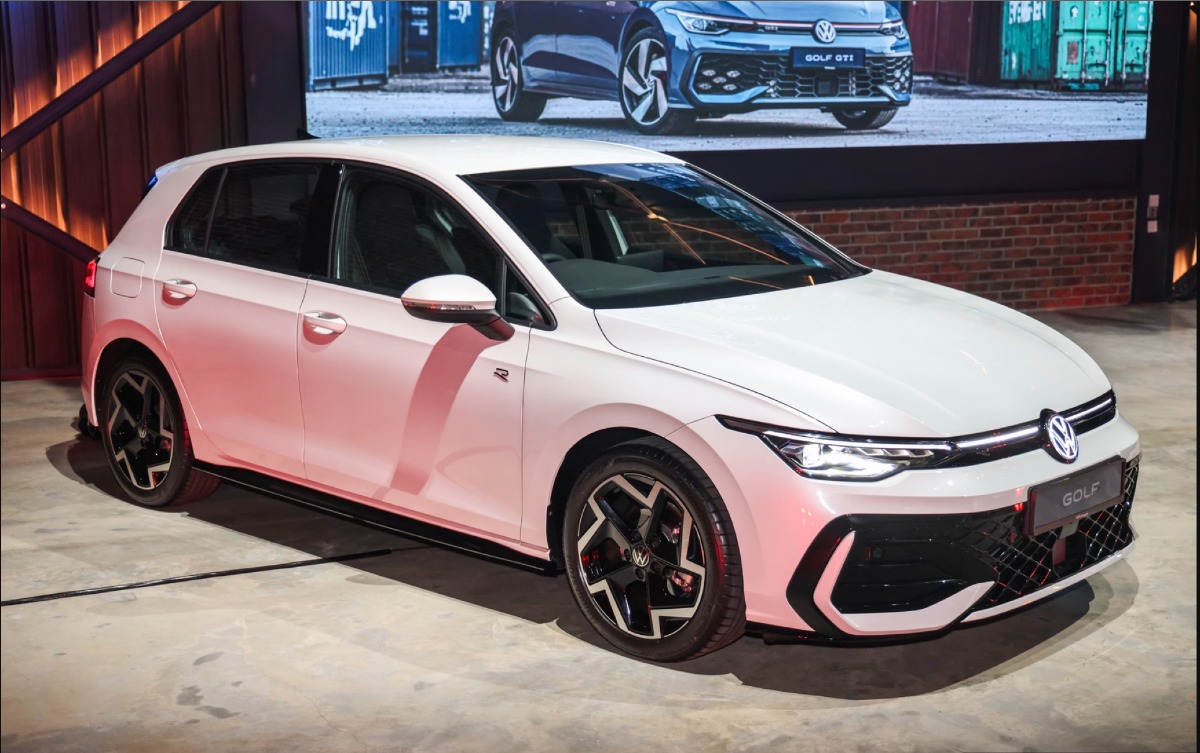 Volkswagen Golf R-Line 3
