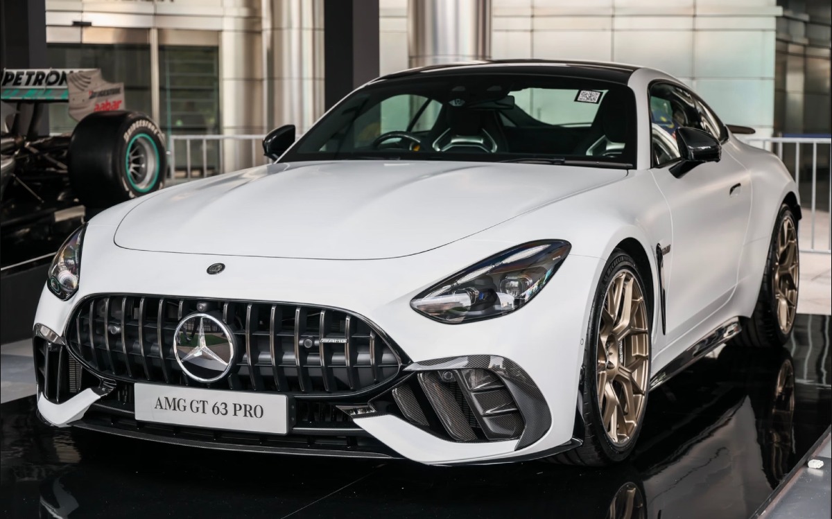 Mercedes-AMG GT 63 1