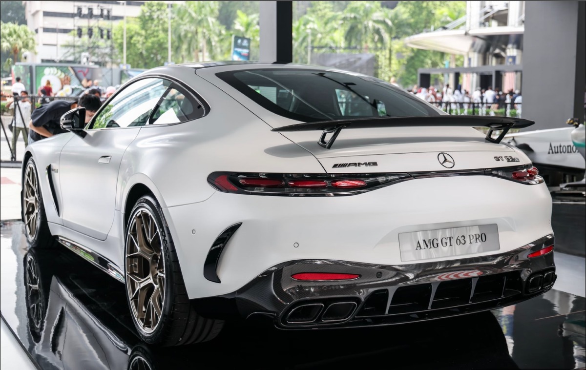 Mercedes-AMG GT 63 5