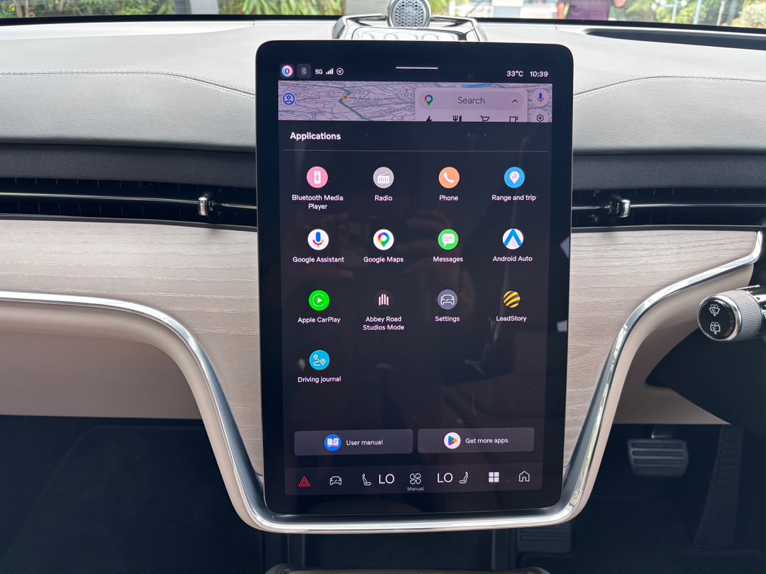 CarzAutomedia-SN-Volvo-EX90-Launched-15.jpeg