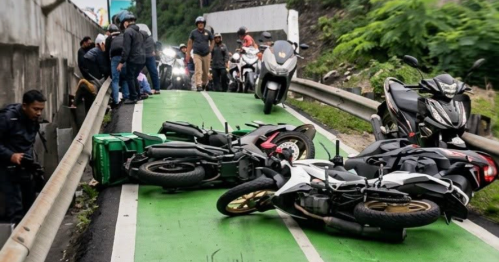 联邦大道摩托车道打滑事故