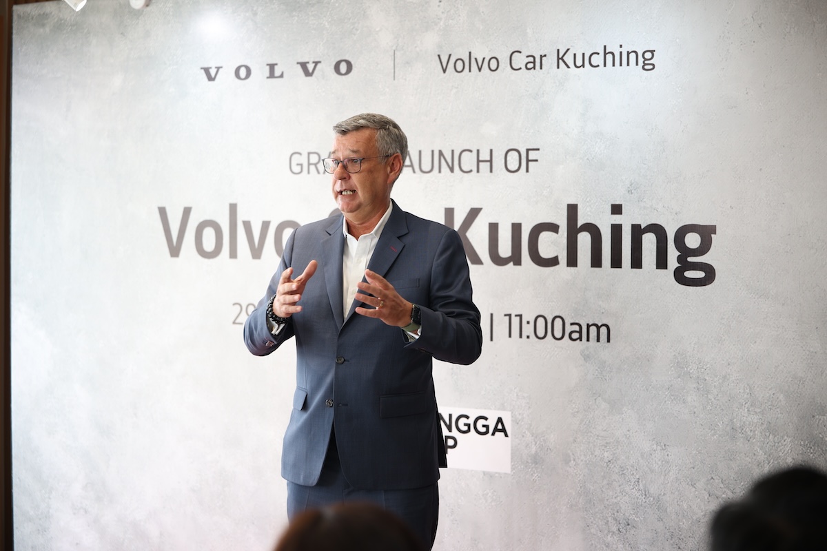 Volvo-2S-Kuching-2.jpg