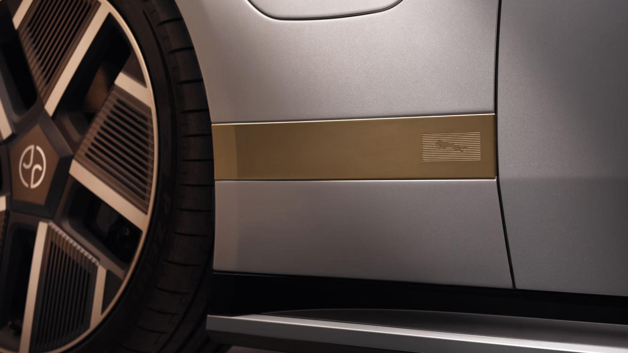 Jaguar-01-EV-Sedan-Electric-13.png